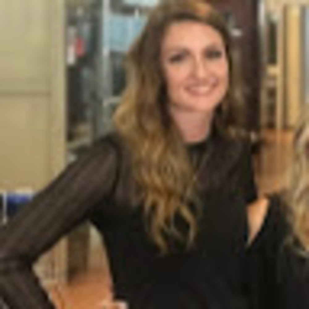 Meet your Posher, Courtney